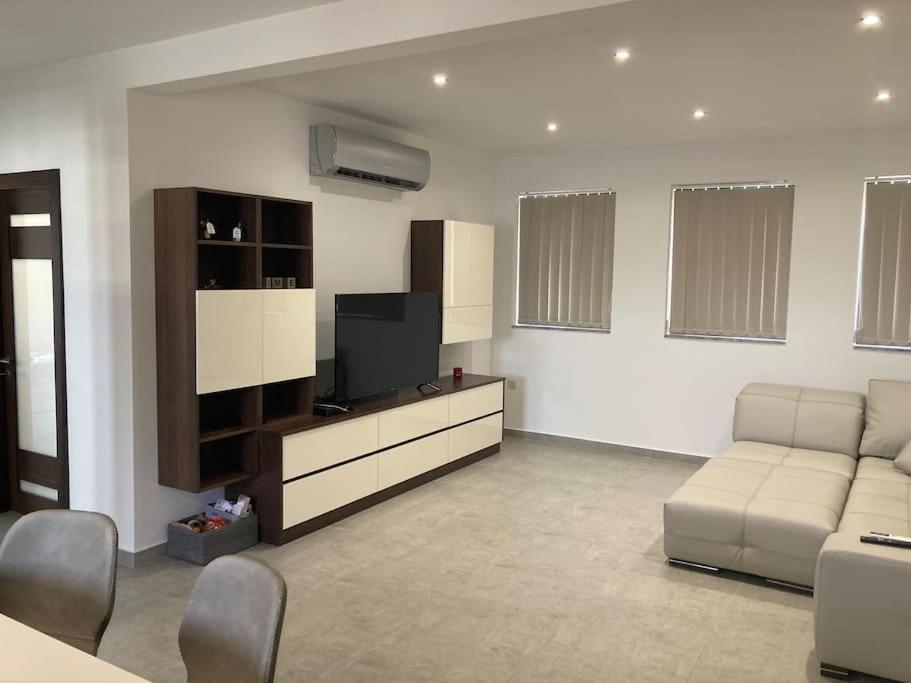 마르사스칼라 Elegant Maisonette In Malta By Assetflow Pro 아파트 외부 사진