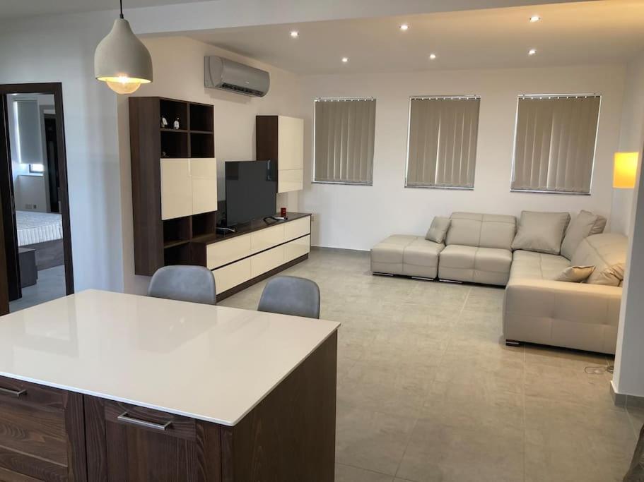 마르사스칼라 Elegant Maisonette In Malta By Assetflow Pro 아파트 외부 사진